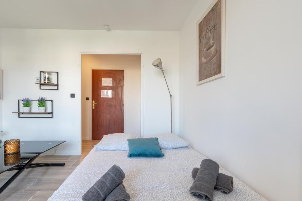 Apartamento Family Travel Paris Bussy-Saint-Georges Exterior foto