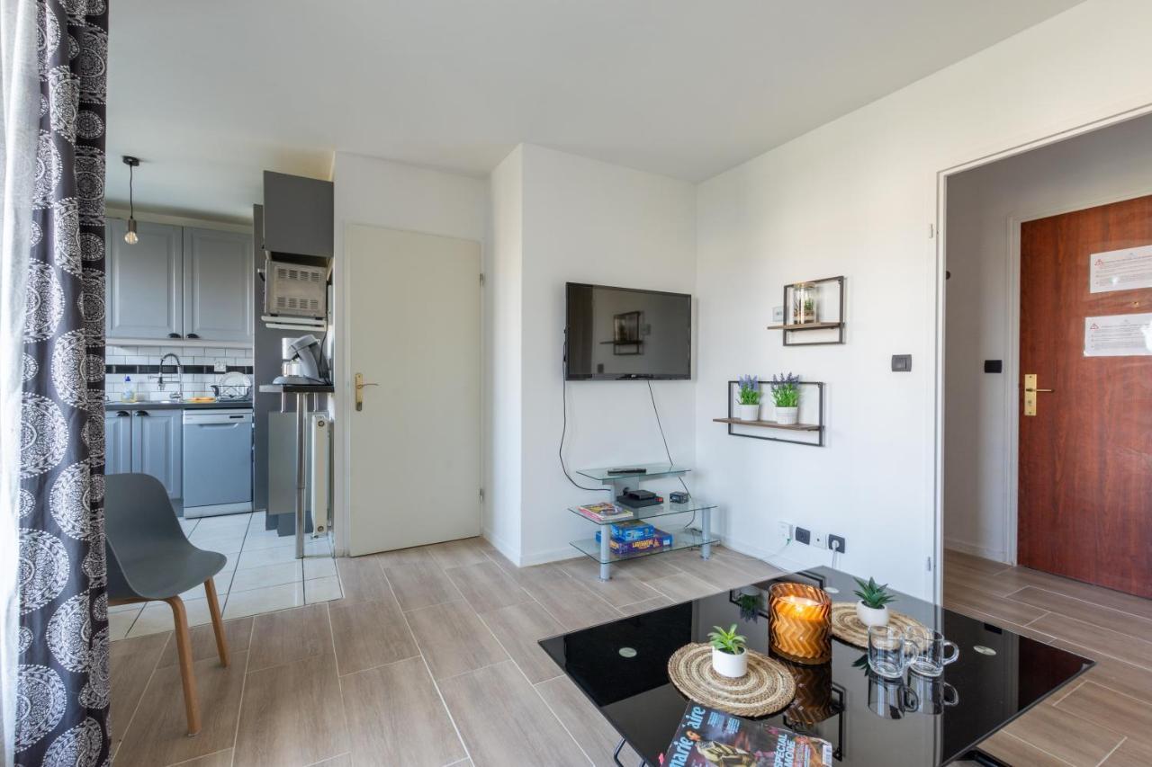Apartamento Family Travel Paris Bussy-Saint-Georges Exterior foto